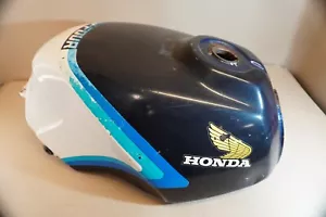 Honda VF400 F VF 400 NC13 1983-1985 Kraftstofftank Benzintank BESCHÄDIGT - Bild 1 von 15