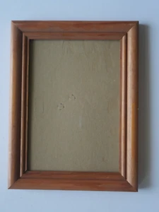 Picture Frame - 5" x 7" - Wooden Frame - Picture 1 of 5