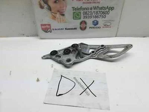 4351138G00 SUPPORTO PEDANA ANTERIORE DX SUZUKI BANDIT GSF 650 2005-2006 - Foto 1 di 8