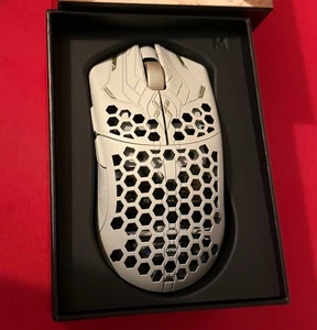 Finalmouse ULX Prophecy Clix Medium - Picture 1 of 1