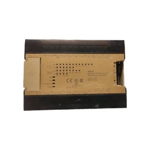 Controller programmabile Omron CPM1A-30CDR-A-V1 - Foto 1 di 6