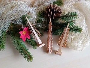 3 Weihnachtsbäume Handarbeit Erzgebirge Spanbaum Vintage Holz Volkskunst - Bild 1 von 6