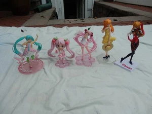 Lotto 5 figurine Taito Hatsune Miku - Foto 1 di 13