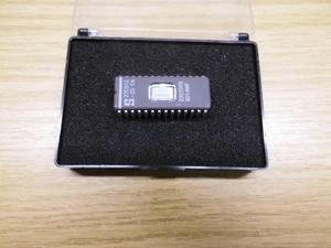 27C512-20FA 64Kx8-Bit 512K EPROM Signetics IC DIP-28-Pin 200ns gelöscht #11 - Bild 1 von 3