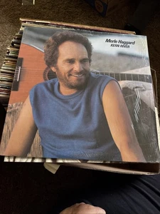 MERLE HAGGARD - KERN RIVER - FE 39602, COUNTRY, VINYL RECORD - Picture 1 of 4
