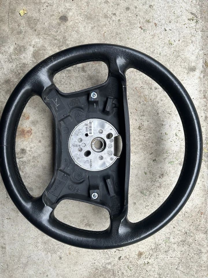 2001-2005 BMW E46 325i 325ci 330i Factory Leather Steering Wheel 4-Spoke OEM - Image 1 of 1