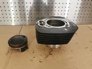 Cilindro derecho barril y pistón Moto Guzzi V85 TT 2020 - Imagen 1 de 11