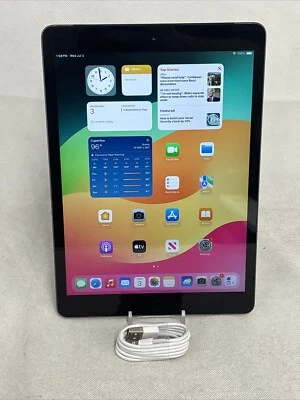Apple iPad 8th Gen. 128GB, Wi-Fi + 4G (Unlocked), 10.2 in - Space Gray - Image 1 of 4