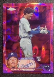 2023 Topps Chrome Update Miguel Vargas Magenta Purple Lava Refractor /299 USC33 - Bild 1 von 2