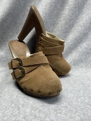 Zuecos de tacón Dana Buchman para mujer Hazelton Desert zapatos de plataforma gamuza tostada talla 7 Foto 1 de 4