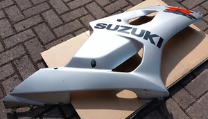 OEM Suzuki GSXR 1000 K3 K4 RHS Seitenverkleidung Verkleidung rechts abseits silber - Bild 1 von 10