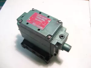 ¿NUEVO? VÁLVULA CTRL NUMATICS TIPO PA40 34JDR4410 NEUMÁTICA 4W/2POS DOBLE PILOTO P4162 - Imagen 1 de 7