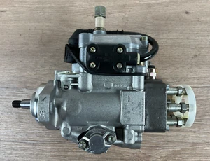 Bosch Diesel Einspritzpumpe NEU 0986440515 BMW für E36 325td E34 525td 525tds - Picture 1 of 6