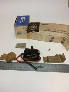 GE SELECTOR SWITCH KIT CR105X130B (NOS) - Picture 1 of 10