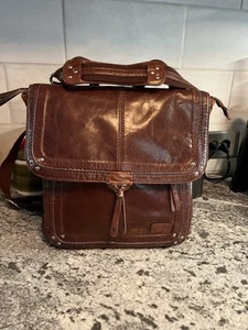 The Sak Ventura Convertible Backpack Distressed Brown Leather Crossbody Bag - Picture 1 of 8