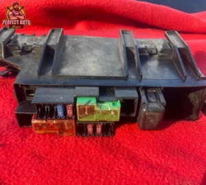 2004-2007 Nissan Quest S Fusebox Relay Module OEM 7154-7055-30 /PN # 24332 CA010 - Picture 1 of 5