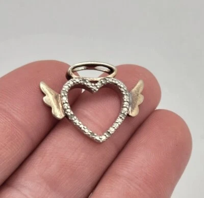 Colgante de plata de ley 925 relleno de oro rosa Vermeil corazón de ángel con diamantes  Foto 1 de 4