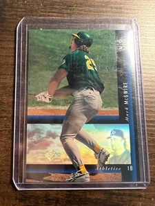 A80,980 - 1994 SP Holoviews #26 Mark McGwire - Picture 1 of 1