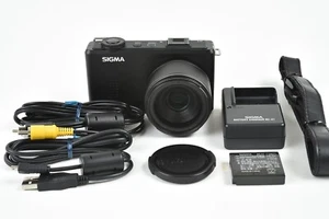 Sigma DP3 Merrill digital camera From Japan [Very good] 88-K18 - Picture 1 of 8