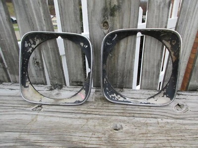 Biseles de faros Chevelle 1971 Foto 1 de 2