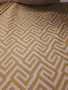 Lime green curtain fabric 3.35 metres long by 1.43 metres wide - Picture 1 of 3