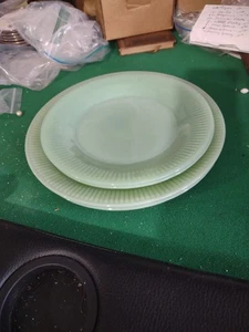  Vintage  Fire King USA Jadite JANE RAY lot (3)9" dinner plates (2)7 3/4" plates - Picture 1 of 3