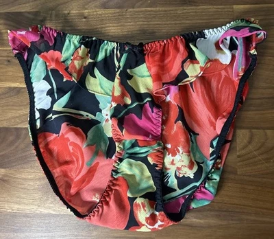 Bragas Victoria Secret de Colección Segunda Piel Satén Oro Corona Etiqueta M/6 Gasa Hicut Foto 1 de 4