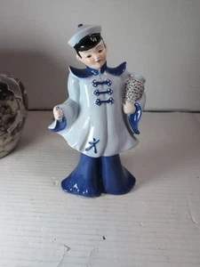 Vintage Florence Ceramics Asian Oriental Boy White Blue Figure Flower Vase - Picture 1 of 4