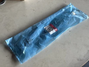 Manguera flexible Cummins 3916051 - Imagen 1 de 3