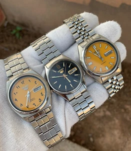 Lot of 3 Seiko 5 vintage watches with 7009 movement - Picture 1 of 10