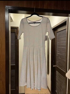 New LuLaRoe Nicole Dress  Light Colors Floral Pattern Size L ~ 14/16 - Picture 1 of 5
