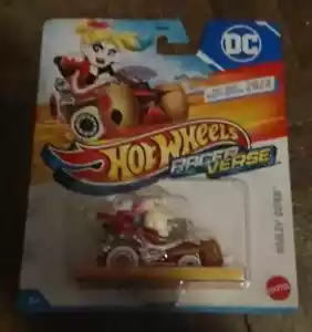 Hot Wheels Racer Verse DC Harley Quinn - Picture 1 of 2