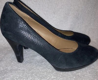 Zapatos de tacón de gamuza con estampado de piel de serpiente negros cojín suave Clarks Collection vanguardistas talla 7 Foto 1 de 4