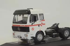 Camión Mercedes SK Sovtransavto hecho a medida 1/43 - Imagen 1 de 4