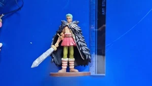Zoro Ronoroa One Piece Gashapon no MEGAHOUSE TSUME BANDAI Figure - Foto 1 di 1