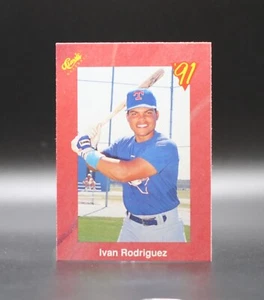 1991 Classic Update Red Travel IVAN RODRIGUEZ Rookie Card T82 Texas Rangers - Picture 1 of 2