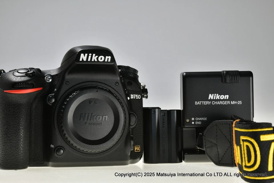 * Near MINT * NIKON D750 24.3MP DSLR Camera Body Shutter Count 1369 - Image 1 of 4