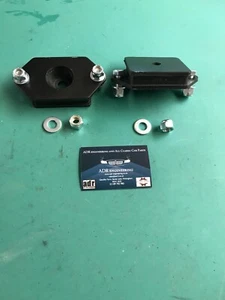 (x2) JAGUAR Mk1/ 2 420 S Type FRONT SUSPENSION SANDWICH SUBFRAME MOUNTS - Picture 1 of 2