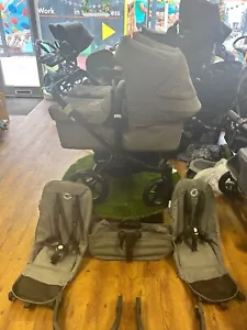 Bugaboo donkey 3 Twin-Black Frame - Grey Melange Black - Professionally Restored - Picture 1 of 6