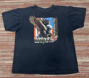 Vintage 3D Emblem Harley Davidson T-Shirt Adler Flagge Gr. XL Radcliff Kentucky - Bild 1 von 17