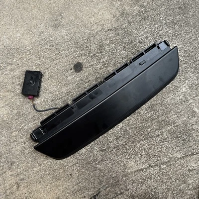 Rear Third Stop Light Brake Lamp OEM BMW G11 G12 740i 750i 2016-2022 - Image 1 of 4