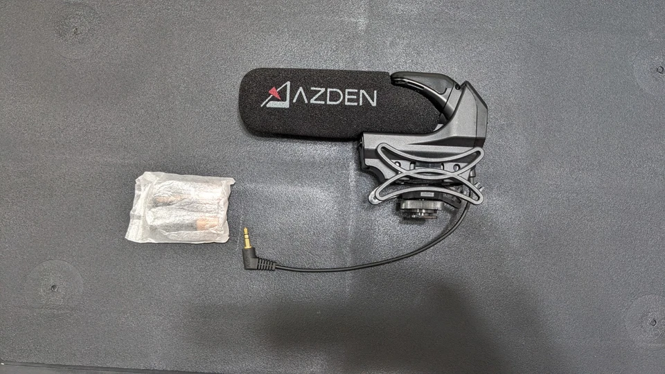 Azden SMX 15 Powered Shotgun Video Super Cardioid Black Microphone - Image 1 of 1