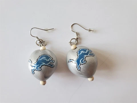 Go Nuts NFL New 1" KUKUI NUT EARRINGS Detroit Lions Cover