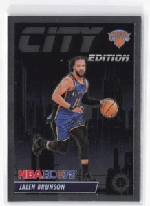 2023-24 Hoops Premium Stock Jalen Brunson #21 Edizione Città - Foto 1 di 2