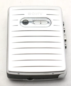 Walkman Sony WM-EX368 Kassettenspieler / DIV11324 - Bild 1 von 6