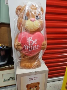 Be Mine Valentine Teddybär Blasform 24 Zoll Crackerfass im Ruhestand exklusiv neu im Karton - Bild 1 von 2