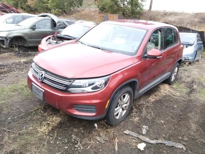 Brazo de control inferior delantero derecho usado delantero se adapta a: Volkswagen Tiguan 2012 delantero Foto 1 de 4