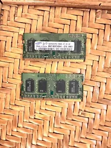 Samsung 2 x 1GB 2RX16 PC3 8500s-07-00-0A RAM Memory 2GB TOTAL - FREE DELIVERY - Picture 1 of 2