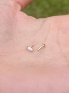 Marquee Echt Opal Push-In 14K Gold 18G Labret Ohr Tragus Ohrstecker - Bild 1 von 4