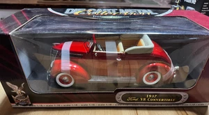 NEW/IN BOX=Road Signature Deluxe Edition 1937 Ford V8 Convertible Red 1:18 - Picture 1 of 4